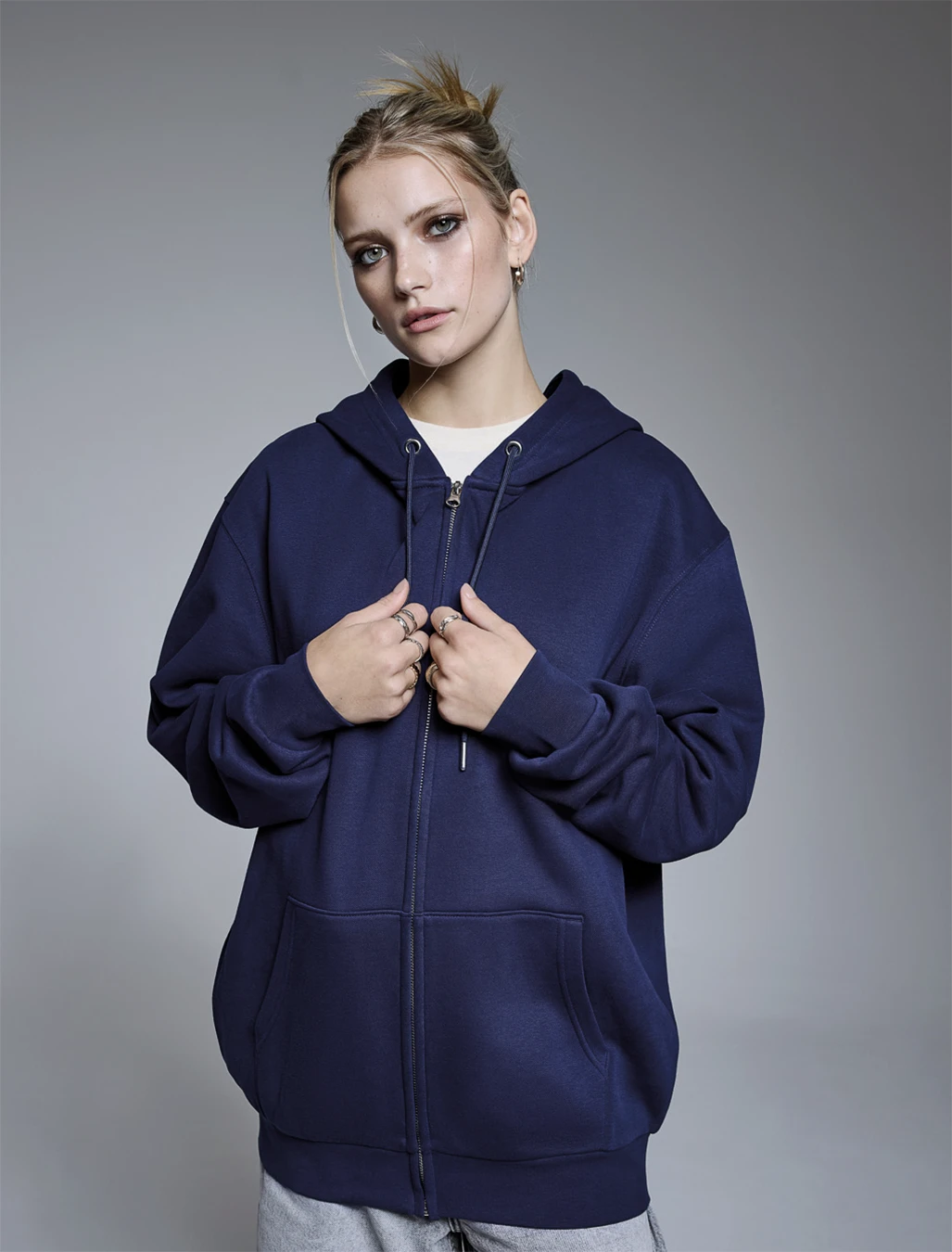 Anthem Studio Zipped Hoodie Anthem Studio Zipped Hoodie