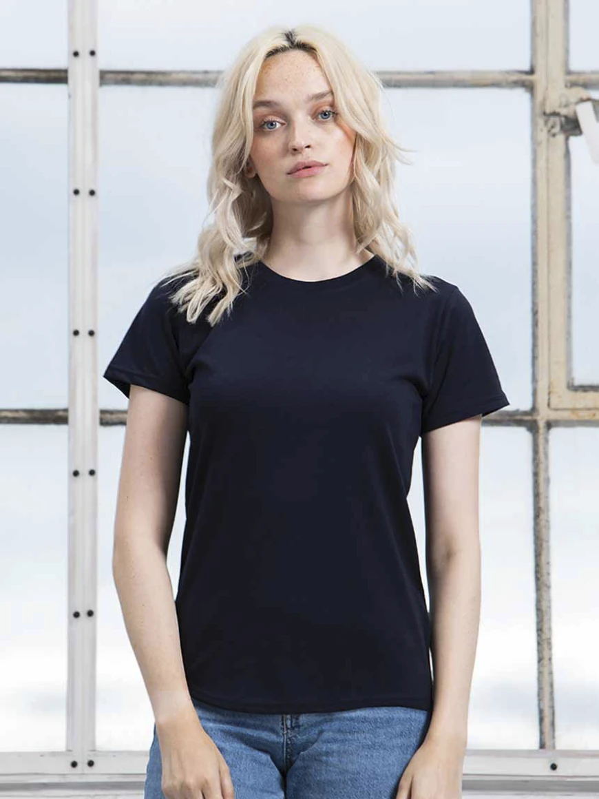 Mantis Womens Essential T