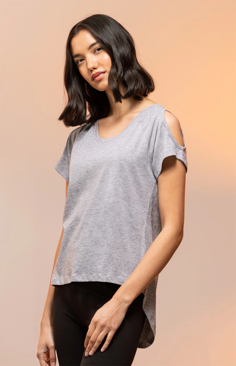 SkinniFit Womens Drop Tail T