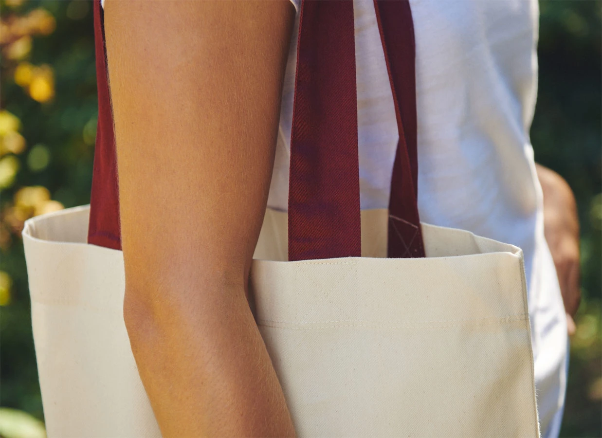 Neutral Twill Bag With Contrast Handles