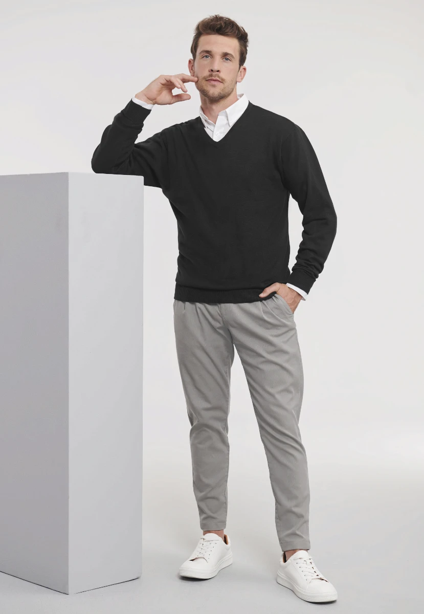 Russell V-Neck Knitted Pullover
